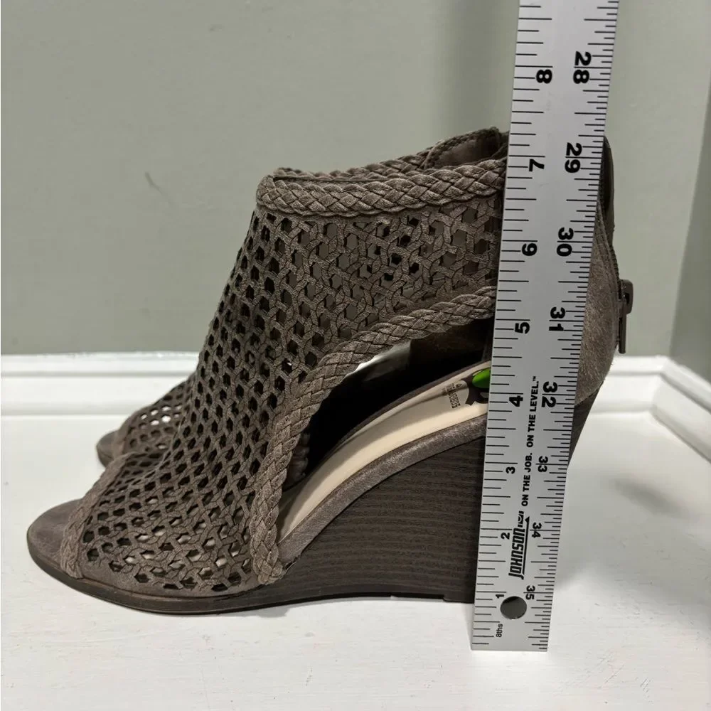 Fergalicious like new